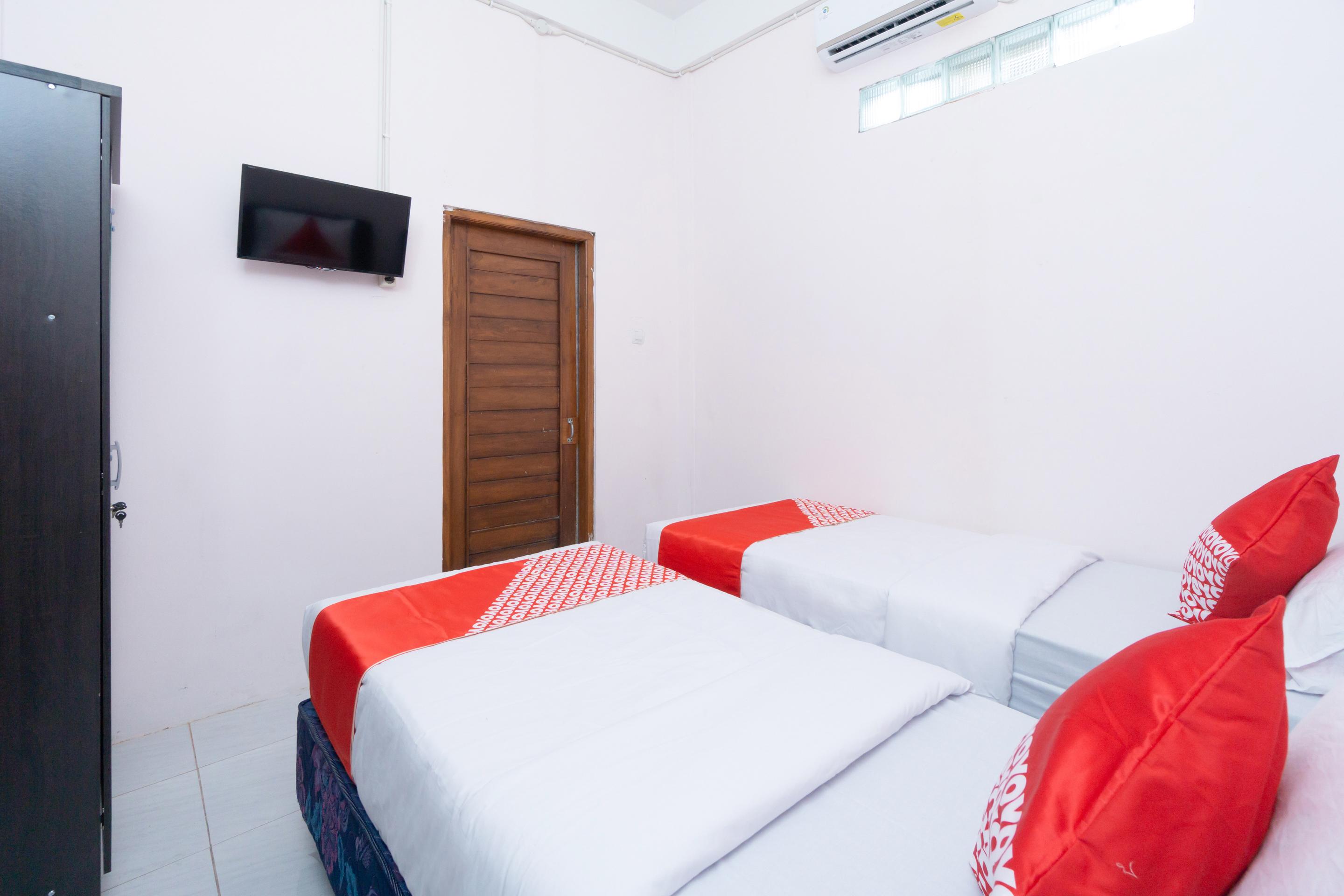Reddoorz Syariah At Falisha Umy Ngabean Exterior photo