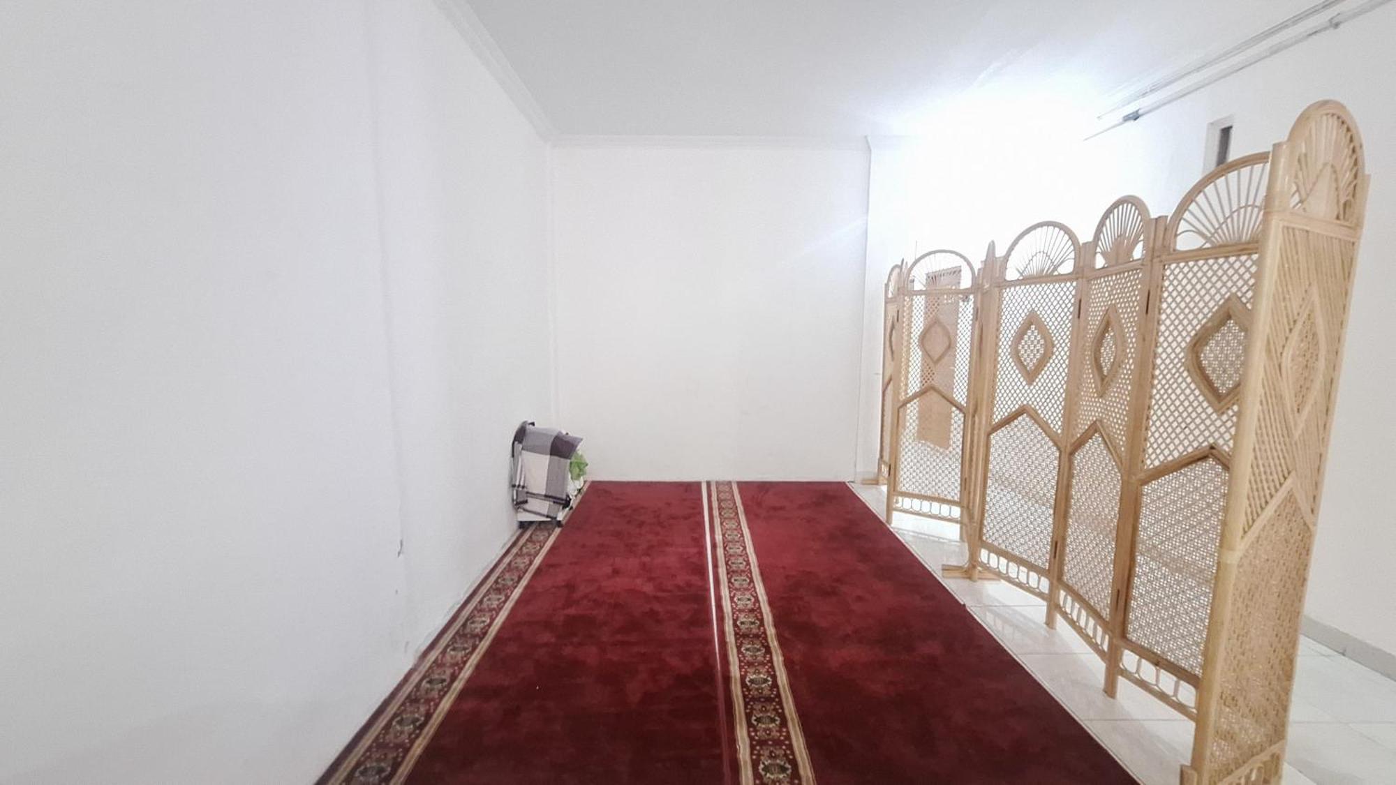 Reddoorz Syariah At Falisha Umy Ngabean Exterior photo